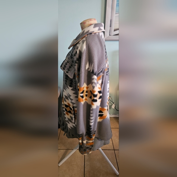 Women Southwestern Gray Brown White Black Patterned Jacket - Picture 6 of 15